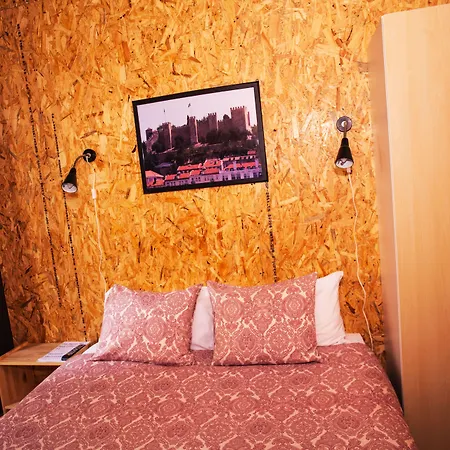 بيت شباب Sky Beds