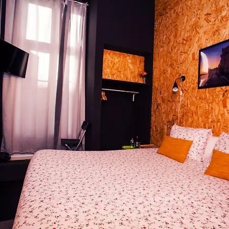 بيت شباب Sky Beds *