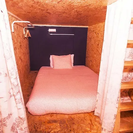 Sky Beds Hostel *