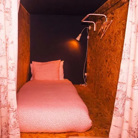Sky Beds Hostel *