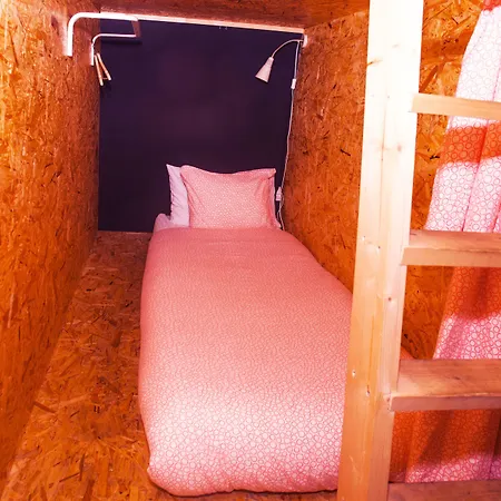 Sky Beds אכסניה *